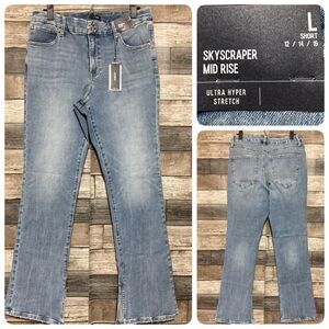 Express Skyscraper Mid Rise Jeans Women’s L Short 12/14/16 Blue Split Hem